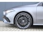 Mercedes-Benz A-klasse 250e Star Edition AMG Line | panoramadak | head-up | 360 camera | burmester | elek. stoelen | keyless | BTW