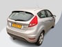 Ford Fiesta 1.25 Titanium 82pk Airco | 5 deurs | Trekhaak | Metaal lak | Nieuwe Distributie riem | Dealer onderhouden