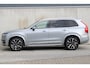 Volvo XC90 2.0 T8 Twin Engine AWD Inscription / 7-PERSOONS / PANO DAK / LUCHTVERING / TREKHAAK / ERAD VERVANGEN!