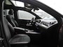 Mercedes-Benz B-klasse 200 Business Solution AMG | Automaat | Panorama dak | Achteruitrijcamera | Keyless entry en start | Sfeerverlichting | Led verlichting | AMG styling | 160PK | Stoelverwarming