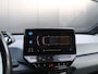 Volkswagen ID.3 First 58 kWh | PDC | CRUISE | NAVI | APPLE CARPLAY | STOEL/STUURVERW. |