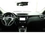 Nissan Qashqai 1.6 163pk Acenta | Trekhaak | Navigatie | Stoelverwarming | Climate Control | Parkeer Camera | PDC V+A | LMV 17 Inch