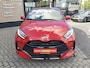 Toyota Yaris 1.5 Hybrid 130 Executive NIEUW DIRECT LEVERBAAR BLIND SPOT STOEL/STUURVERW PARK-SENSOREN 17'' KEYLESS