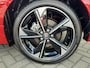 Toyota Yaris 1.5 Hybrid 130 Executive NIEUW DIRECT LEVERBAAR BLIND SPOT STOEL/STUURVERW PARK-SENSOREN 17'' KEYLESS