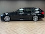 BMW 5-Serie Touring 540i M xDrive High Executive AUT. PANORAMADAK HEAD-UP NAVIGATIE CAMERA STOELVERWARMING LEDER SFEERVERLICHTING