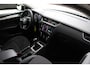 Skoda Octavia Combi 1.0 TSI Greentech Business Edition Navigatie | Trekhaak | Cruise Control | Stoelverwarming