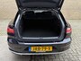 Volkswagen Arteon Shooting Brake 1.4 TSI 218pk eHybrid Elegance Business+ | Virtual cockpit | Wegklapbare trekhaak | Leder/alcantara | Massage | Stoelverwarming voor+achter | Camera | Adaptieve cruise | Lane assist | Navigatie | Apple CarPlay | Matrix LED | DAB | Volledig dealeronderhouden