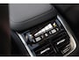 Volvo XC90 T8 Plug-in hybrid AWD Ultra Dark | Luchtvering | Bowers & Wilkins | Geventileerd leder | Trekhaak elektr.