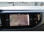 Volkswagen Polo 1.0 TSI 2x R-Line Automaat Navigatie/Virtual cockpit/Adaptive cruise control/Achteruitrijcamera/Parkeersensoren rondom/Apple carplay/Stoelverwarming/LED grill/IQ.light/Climate control/Draadloze telefoonlader/DAB/17''Lichtmetalen velgen