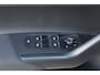 Volkswagen Polo 1.0 TSI 2x R-Line Automaat Navigatie/Virtual cockpit/Adaptive cruise control/Achteruitrijcamera/Parkeersensoren rondom/Apple carplay/Stoelverwarming/LED grill/IQ.light/Climate control/Draadloze telefoonlader/DAB/17''Lichtmetalen velgen