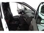 Ford Transit Connect 3-Zits 1.0 Ecoboost L1 Camera, Zij-Ramen, 53dKM, all season banden, voorruit verwarmbaar, achterdeuren met beglazing, rubberen matten passagiersruimte, achter camera, park hulp, calculatie tafel, hill hold, airco,, parkeerpilootsysteem achter, nieuwe laadvloerafdekking in laadruimte.