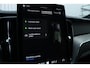 Volvo XC60 T6 Plug-in hybrid AWD Ultra Black Edition | Bowers & Wilkins Premium Audio| Luchtvering | 22" Lichtmetalen velgen | Google infotainment | Stoelverwarming | Stoelventilatie | 360° Parkeercamera | Parkeersensoren voor + achter | Parkeerverwarming