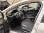 Peugeot 208 1.2 PureTech Blue Lion / NAVI / CRUISE / Apple CARPLAY / 5-Drs /