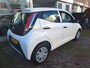 Toyota Aygo 1.0 VVT-i X-Fun 5Drs /52.000 Km/Airco/Bluetooth/Led/Garantie