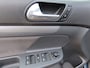 Volkswagen Golf 1.6 FSI Optive Climate Control 5 Drs Trekhaak Apk t/m 18-7-2026