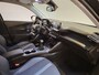 Peugeot 2008 1.2 PureTech Blue Lease Allure - Stoelverwarming - Apple carplay/Android Auto - Achteruitrijcamera