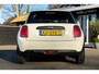 MINI One Mini 1.2 102 PK Business NL-Auto I NAP I Airco I Cruise I Sfeerverlichting I Navigatie I Dealeronderhouden I Bluetooth