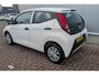 Toyota Aygo 1.0 VVT-i x-fun Lage kilometerstand - Dealer onderhouden - Bluetooth- Airco- NL auto