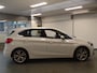 BMW 2-Serie Active Tourer 225xe iPerformance eDrive Edition Navigatie, Clima controle, Cruise controle, Elek stoelen, Stoelverwarming, Head up display, Lederen bekleding, Pdc V/A, Xenon, Lm velgen 18'', Full options, Nederlandse auto!! Bovag afleverpakket 695,-