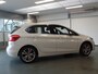 BMW 2-Serie Active Tourer 225xe iPerformance eDrive Ed, Automaat Navi, Clima en Cruise contr, Elek stoelen, Stoelverw, Head up display, Lederen bekleding, Pdc V/A, Xenon, Lm velgen 18'', Full options, Nederlandse auto!! Bovag afleverpakket 695,-