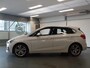 BMW 2-Serie Active Tourer 225xe iPerformance eDrive Ed, Automaat Navi, Clima en Cruise contr, Elek stoelen, Stoelverw, Head up display, Lederen bekleding, Pdc V/A, Xenon, Lm velgen 18'', Full options, Nederlandse auto!! Bovag afleverpakket 695,-
