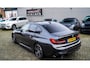 BMW 3-Serie 330i High Executive Edition | M-pakket | Camera | Headup | BMW LED