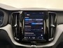 Volvo XC60 T6 Plug-in hybrid AWD Ultimate Dark / 20 '' Velgen / Head-up Display / Blis / Semi elektrisch trekhaak /