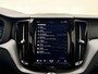 Volvo XC60 T6 Plug-in hybrid AWD Ultimate Dark / 20 '' Velgen / Head-up Display / Blis / Semi elektrisch trekhaak /