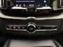 Volvo XC60 T6 Plug-in hybrid AWD Ultimate Dark / 20 '' Velgen / Head-up Display / Blis / Semi elektrisch trekhaak /