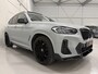 BMW X3 xDrive30e M-Sport Facelift PERFORMANCE BODYKIT BROOKLYN-GRAU/PANO/H&K/HEAD-UP/LASER/CAMERA/KEYLESS/21"M-SPORT/TREKHAAK ELECTR./ADAPTIVE-ONDERSTEL/LEER-GEPERFOREERD/UNIEKE AUTO/NET OH BEURT GEHAD/AUTO VERKEERT IN ABSOLUTE NIEUWSTAAT