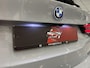 BMW X3 xDrive30e M-Sport Facelift PERFORMANCE BODYKIT BROOKLYN-GRAU/PANO/H&K/HEAD-UP/LASER/CAMERA/KEYLESS/21"M-SPORT/TREKHAAK ELECTR./ADAPTIVE-ONDERSTEL/LEER-GEPERFOREERD/UNIEKE AUTO/NET OH BEURT GEHAD/AUTO VERKEERT IN ABSOLUTE NIEUWSTAAT
