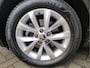 Skoda Octavia Combi 1.5 TSI DSG Greentech Business Edition Afn.trekhaak - Stoelverwarming - Leder/Stof - Getinte ruiten - Chroompakket - Sportstuur
