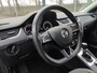 Skoda Octavia Combi 1.5 TSI DSG Greentech Business Edition Afn.trekhaak - Stoelverwarming - Leder/Stof - Getinte ruiten - Chroompakket - Sportstuur