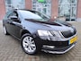 Skoda Octavia Combi 1.5 TSI DSG Greentech Business Edition Afn.trekhaak - Stoelverwarming - Leder/Stof - Getinte ruiten - Chroompakket - Sportstuur
