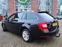Skoda Octavia Combi 1.5 TSI DSG Greentech Business Edition Afn.trekhaak - Stoelverwarming - Leder/Stof - Getinte ruiten - Chroompakket - Sportstuur