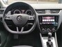 Skoda Octavia Combi 1.5 TSI DSG Greentech Business Edition Afn.trekhaak - Stoelverwarming - Leder/Stof - Getinte ruiten - Chroompakket - Sportstuur