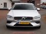 Volvo V60 T8 Twin Engine AWD Inscription PANO / TREKHAAK / CARPLAY / HEADUP / HARMANKARDON