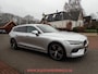 Volvo V60 T8 Twin Engine AWD Inscription PANO / TREKHAAK / CARPLAY / HEADUP / HARMANKARDON