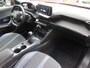 Peugeot 2008 130 Pk Benzine Allure * Navigatie * Keyless Start Button * Dab Radio * 1/2 Lederen Interieur * Climate & Cruise Control * Vingerhoets; Vierde Generatie Eersteklas Service. Al meer dan 100 jaar een begrip in de Brabantse Kempen.