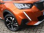 Peugeot 2008 130 Pk Benzine Allure * Navigatie * Keyless Start Button * Dab Radio * 1/2 Lederen Interieur * Climate & Cruise Control * Vingerhoets; Vierde Generatie Eersteklas Service. Al meer dan 100 jaar een begrip in de Brabantse Kempen.