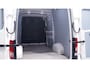 Volkswagen Crafter 2.0 TDI 102 pk L3H3 Navi, Trekhaak 2.500 kg Airco, Laadruimte Pakket, PDC V+A, Apple Carplay, 3-Zits