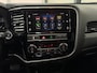 Mitsubishi Outlander 2.4 PHEV 4 WD Automaat / Navigatie Apple CarPlay / Camera / Cruise control / etc..