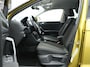 Volkswagen T-Roc 1.0 TSI Style | Navigatie | Sensoren voor en achter | Apple Carp