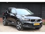 Volvo XC40 2.0 T4 Momentum Camera/Stoelverwarming/Navigatie/Parkeersensor/68000km