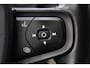 Volvo XC40 2.0 T4 Momentum Camera/Stoelverwarming/Navigatie/Parkeersensor/68000km