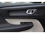 Volvo XC40 2.0 T4 Momentum Camera/Stoelverwarming/Navigatie/Parkeersensor/68000km
