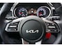 Kia Ceed Sportswagon 1.5 T-GDi DynamicLine 160PK CAMERA - STOELVERWARMING - STUURVERWARMING - APPLE CARPLAY - ANDROID - PRIVACYGLAS - CRUISE - CLIMA - RIJSTROOKSENSOR