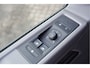 Volkswagen Transporter 2.0 TDI L2 150PK AUT. DC-5P, LED, 2X SCHUIFDEUR, TREKHAAK, NAVI, CRUISE, LEDER STUUR, PARKEERSENSOREN, MISTLAMPEN, DUBBELE CABINE