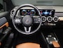 Mercedes-Benz GLB 200 Advantage [SCHUIFKANTELDAK, CRUISE CONTROL, APPLE CARPLAY, ACHTERUITRIJCAMERA, PDC V+A, AUTOMATISCHE AIROC, ELEKTRISCHE ACHTERKLEP, NIEUWSTAAT]