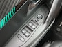 Peugeot e-2008 EV Allure 50 kWh 136pk | Climate controle | Carplay navigatie | Bluetooth | Half lederen bekleding | Cruise controle | 17'' Velgen | LED koplampen